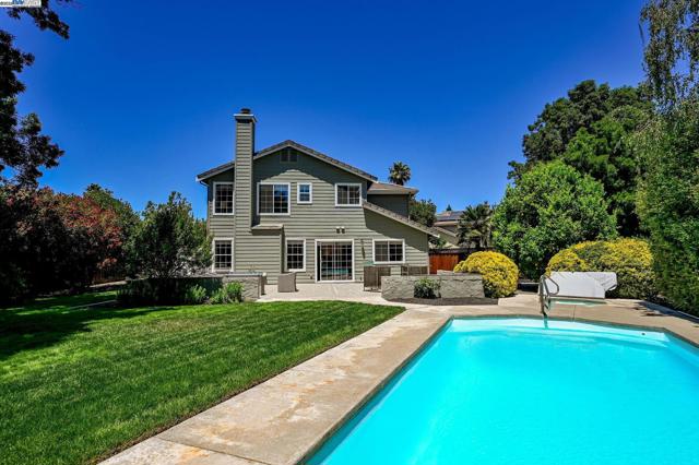 96 Trixie Dr, Livermore CA: https://media.crmls.org/mediaz/6192c883-c75e-4c27-b485-e3ea680bb697.jpg
