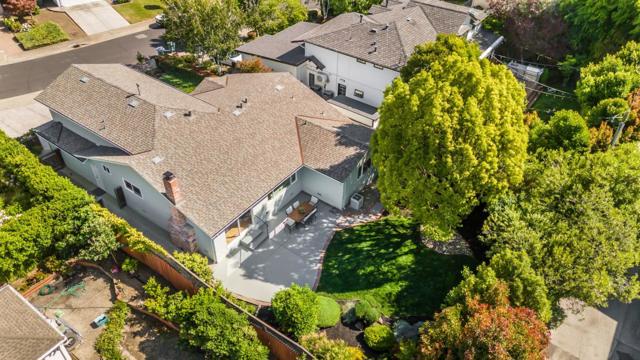 3520 Greer Road, Palo Alto CA: https://media.crmls.org/mediaz/6193503d-45ea-4d38-9737-4bd31f58e991.jpg