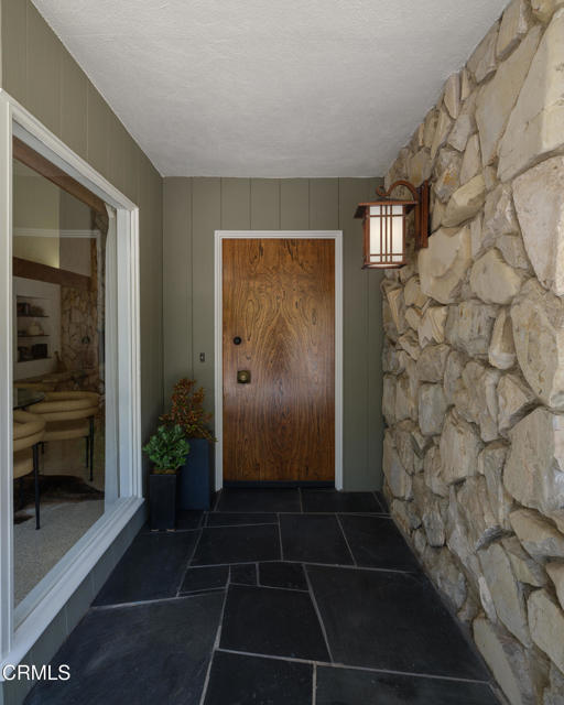 5445 La Crescenta Avenue, La Crescenta CA: https://media.crmls.org/mediaz/61937a46-4061-4317-ae5a-2921e6f3a454.jpg