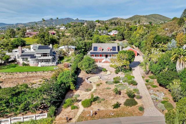 Detail Gallery Image 7 of 42 For 2234 Mira Sol Dr, Vista,  CA 92084 - 4 Beds | 3 Baths