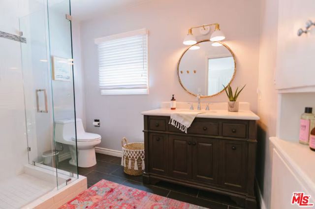 11533 National Boulevard, Los Angeles CA: https://media.crmls.org/mediaz/6194c38d-3eb2-4c70-99f5-464b8209f66b.jpg