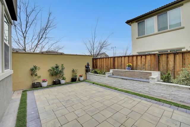 1426 S Central Parkway, Mountain House CA: https://media.crmls.org/mediaz/6195c280-b0bc-4bf4-8acf-f6f0365ead0f.jpg