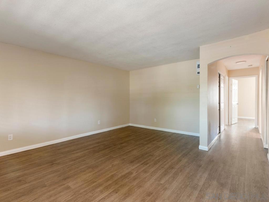 2094 Grand Ave - photo 8