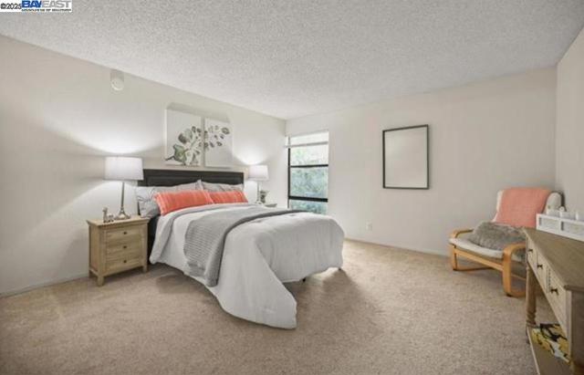 420 N Civic Dr., Walnut Creek CA: https://media.crmls.org/mediaz/6197647e-b9db-4c23-b722-e4b7f0e40614.jpg