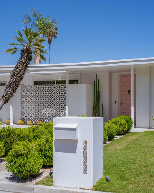 2622 S Calle Palo Fierro, Palm Springs, CA 92264