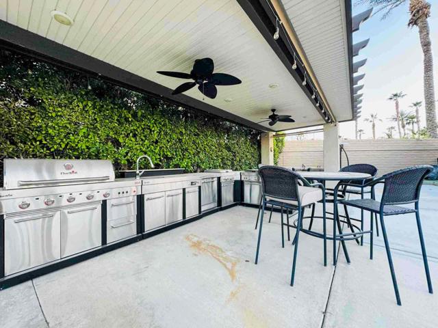 80394 Avenue 48, Indio CA: https://media.crmls.org/mediaz/6197a4c6-5899-4e4a-b07c-d72dcec555e3.jpg