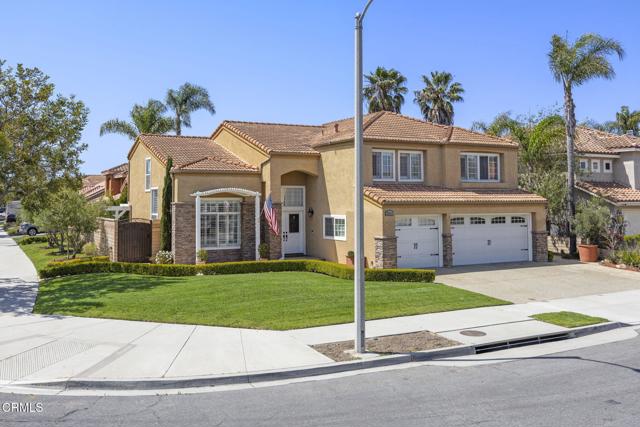 2561 Upper Bay Drive, Oxnard CA: https://media.crmls.org/mediaz/619800e3-a89e-4bd2-aa8a-d32fe28a14dd.jpg