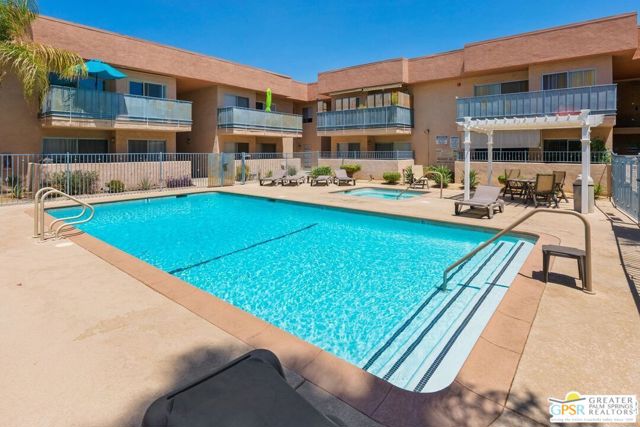 400 N Sunrise Way, Palm Springs CA: https://media.crmls.org/mediaz/61983cb9-4df9-4bec-9b9e-5e8192f70f21.jpg