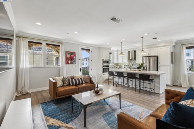 Image 16 of 59 For 4661 Rimini Ct  43