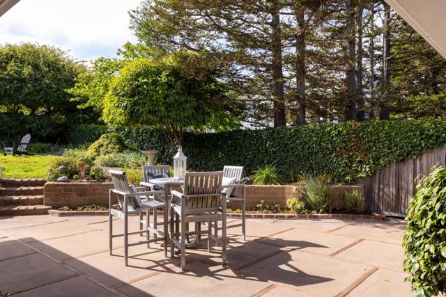 847 Ocean View Boulevard, Pacific Grove CA: https://media.crmls.org/mediaz/619a1ded-3744-4b25-94b7-c26700fb24d3.jpg