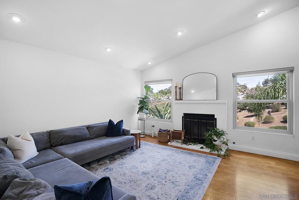 2054 Skyview - photo 14