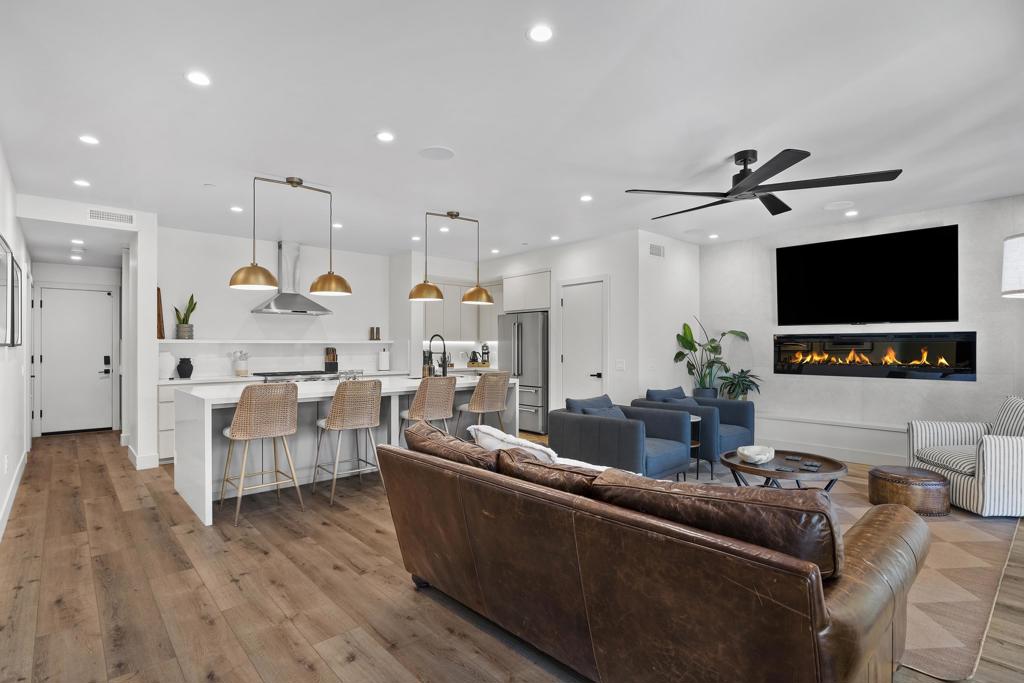 806 Cleveland St - photo 5