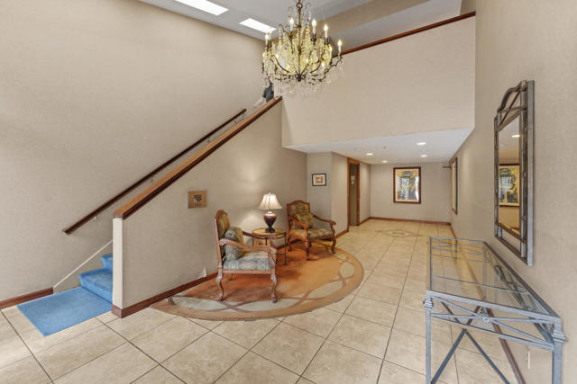 8515 Falmouth Avenue, Playa del Rey CA: https://media.crmls.org/mediaz/619b4c56-954e-4aeb-bd45-ce88fdf97e0e.jpg