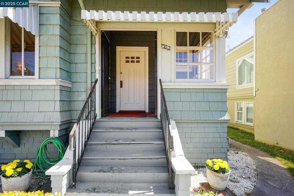 1322 Virginia Street