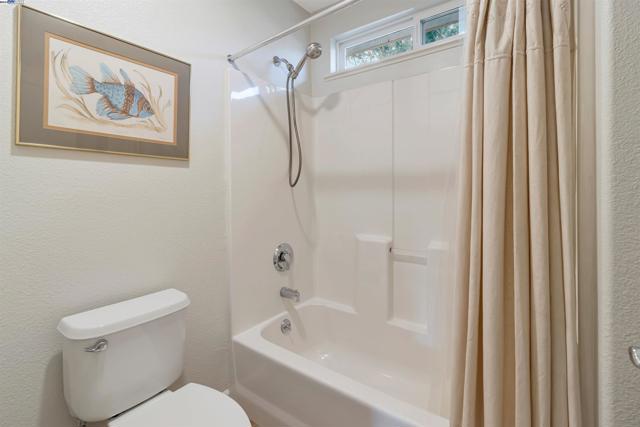 Image 33 of 53 For 2386 Pacifica Ct