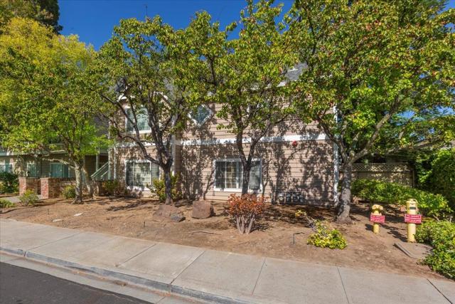 10090 Pasadena Avenue, Cupertino CA: https://media.crmls.org/mediaz/619d39f9-e3af-4585-aa73-17a9e1ea2e4e.jpg