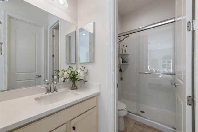7152 Aubrey Way, Dublin CA: https://media.crmls.org/mediaz/619e45de-40f9-4ab1-942e-e5831d2673bf.jpg