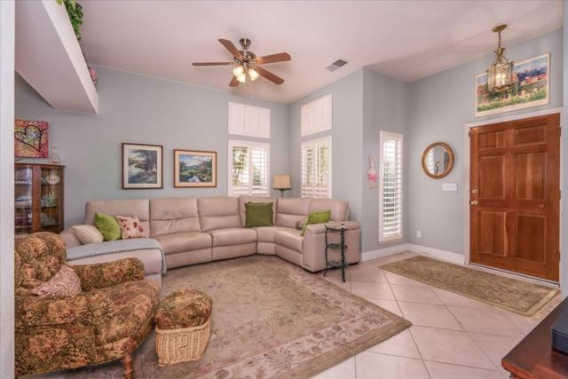 1130 Minarets Avenue, Clovis CA: https://media.crmls.org/mediaz/619e72ef-2a9d-4a10-bbb9-6ecdfa6fb5f2.jpg