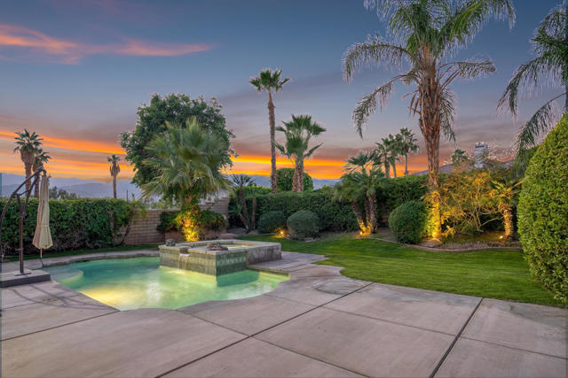 40747 Palm Court, Palm Desert CA: https://media.crmls.org/mediaz/619fa514-1560-4efe-b9ae-b6afa4cd720d.jpg