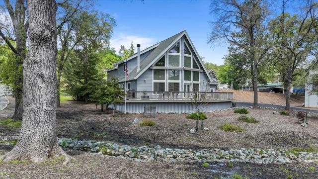 20944 Woodside Way, Groveland CA: https://media.crmls.org/mediaz/61a14711-c8a3-44cd-bfce-02dc26bc8b90.jpg