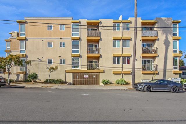 4111 Illinois St, San Diego, California 92104, 2 Bedrooms Bedrooms, ,2 BathroomsBathrooms,Condominium,For Sale,Illinois St,250019312SD