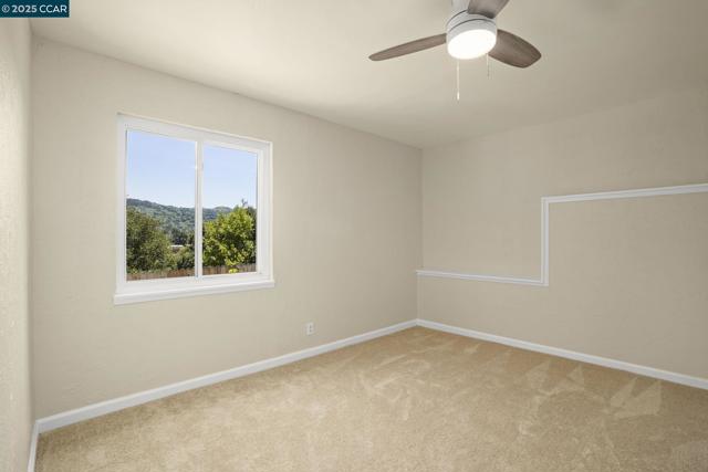 2835 Stephen Dr, Richmond CA: https://media.crmls.org/mediaz/61a17775-cfa6-4103-a056-9471a024b1fe.jpg