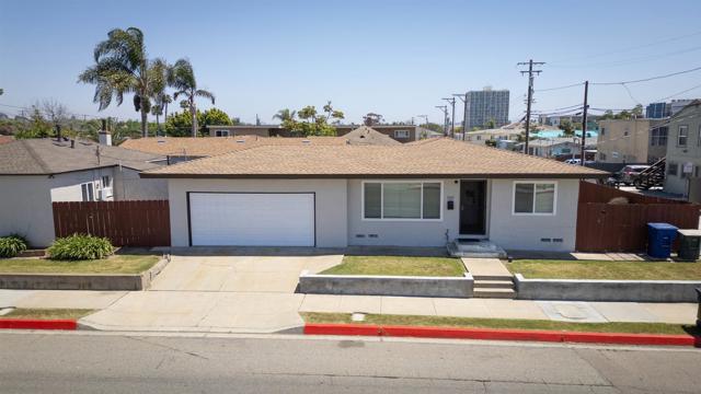 260 E St, Chula Vista CA: https://media.crmls.org/mediaz/61a1aae7-5258-4df4-b740-e46a2d6d9d45.jpg