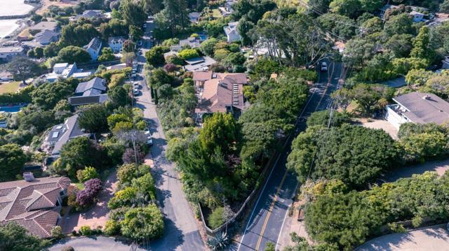 4980 Paradise Drive, Tiburon CA: https://media.crmls.org/mediaz/61a3907f-cd25-4967-9f07-994364507964.jpg