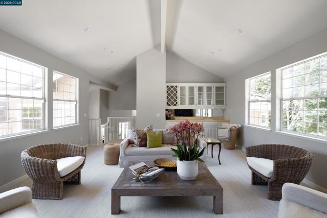 46 Merrill Circle N., Moraga CA: https://media.crmls.org/mediaz/61a3e177-1950-4aec-93fd-7da515eb7e05.jpg