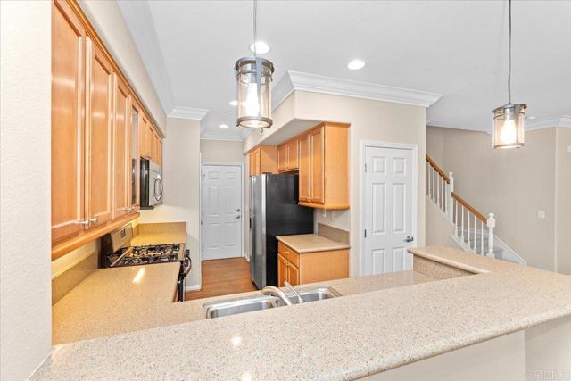 1342 Sky Ridge Court, San Marcos CA: https://media.crmls.org/mediaz/61a5009a-28ee-479c-8a29-dd86e0763cdf.jpg