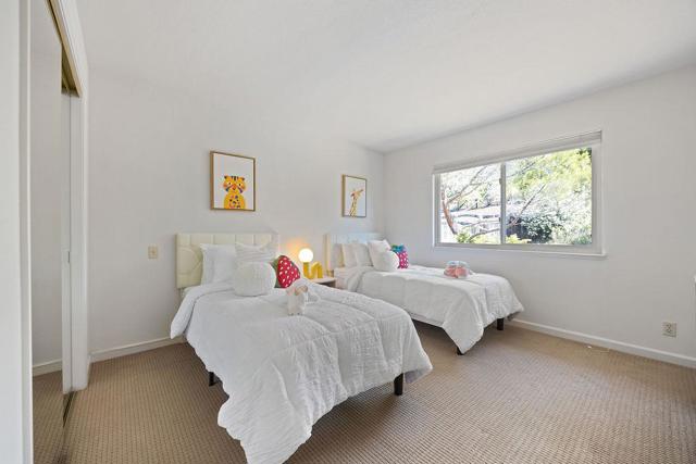 16 Niner Court, Redwood City CA: https://media.crmls.org/mediaz/61a536cb-b5b8-47bd-b304-d812119db46c.jpg