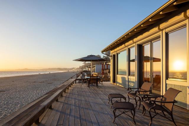 553 Beach Drive, Aptos CA: https://media.crmls.org/mediaz/61a58b87-b673-4fb6-92d2-1f63de26eb5e.jpg