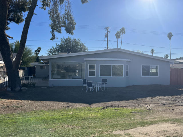 77630 California Drive, Palm Desert CA: https://media.crmls.org/mediaz/61a6d011-843f-4a9a-8248-22070e62c6bb.jpg
