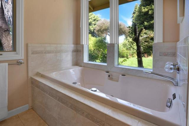 388 Aptos Ridge Circle, Watsonville CA: https://media.crmls.org/mediaz/61a7d3d8-3b79-4170-95f2-6a78cee3f481.jpg