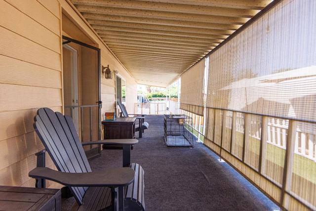 43155 Portola Avenue, Palm Desert CA: https://media.crmls.org/mediaz/61a875da-f1a8-4254-a0a8-b4178e3ce33a.jpg