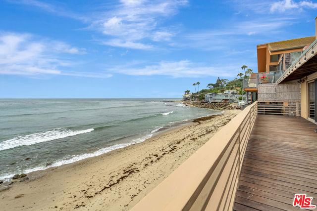 26636 Latigo Shore Drive, Malibu CA: https://media.crmls.org/mediaz/61a8b9e7-d1ab-41a3-b9b6-43d545669761.jpg