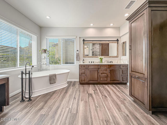 Image 39 of 67 For 388 Via Cresta