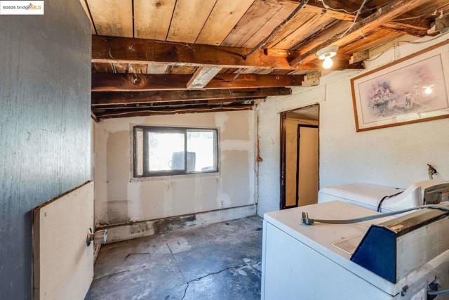 2840 Mount Diablo ST, Concord CA: https://media.crmls.org/mediaz/61aa4002-0e49-49ae-b32b-f9f7af5eb1d7.jpg