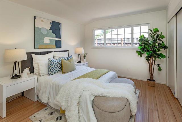 744 Los Altos Avenue, Los Altos CA: https://media.crmls.org/mediaz/61ab3c72-e2b6-409c-a5b4-9431b26b3bdd.jpg