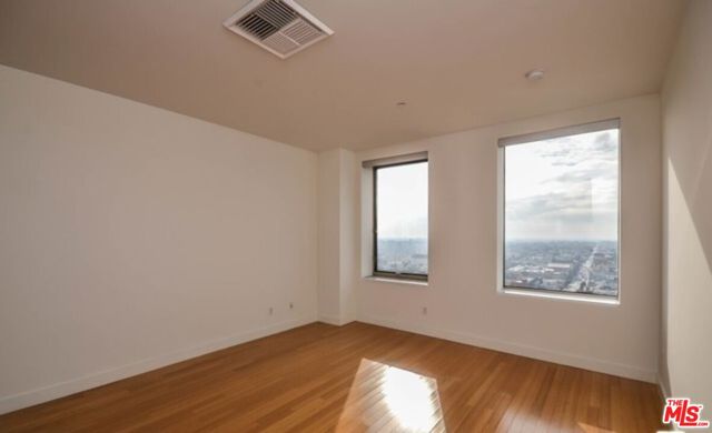 3810 Wilshire Boulevard, Los Angeles CA: https://media.crmls.org/mediaz/61ab4854-a563-4baa-95f4-d24091ae4c62.jpg