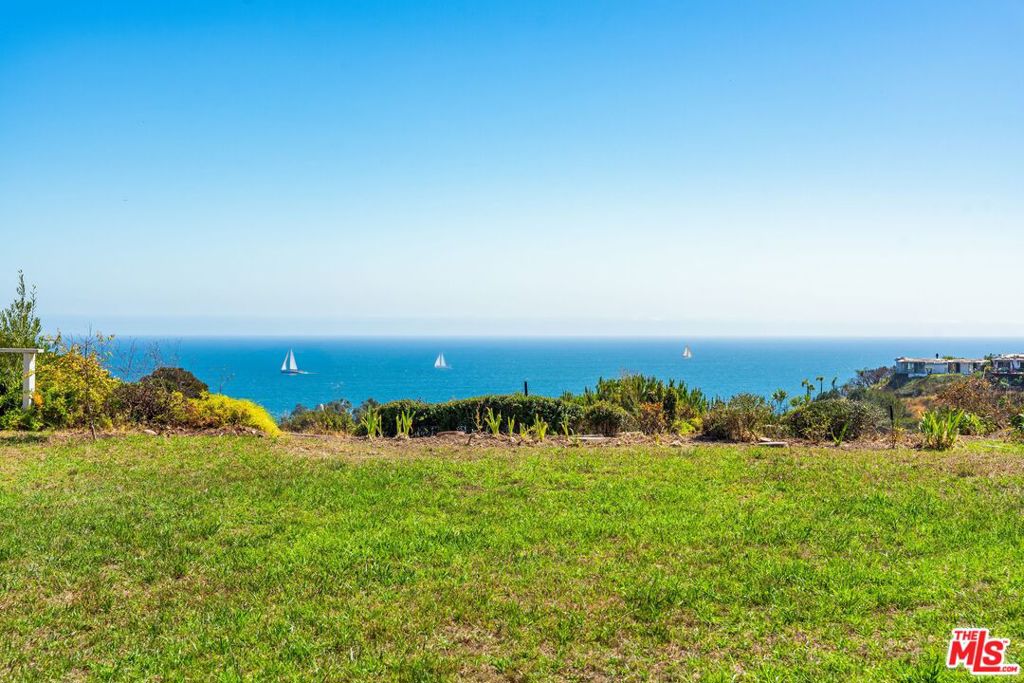 370 Surfview Drive