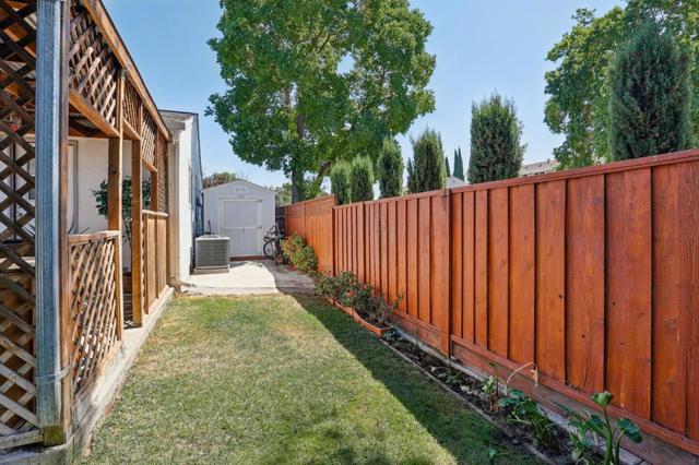 5195 Calicowood Place, San Jose CA: https://media.crmls.org/mediaz/61accb70-75e1-4c0d-bebd-a77c0b895cbd.jpg