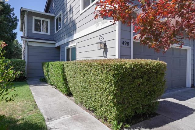 498 Via Royal, Walnut Creek CA: https://media.crmls.org/mediaz/61ad2e21-021e-40a6-bf5a-8feb20a70281.jpg