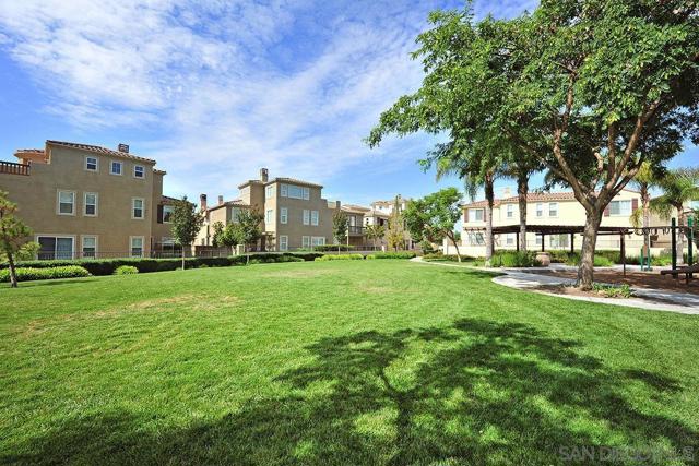 1338 Caminito Fabrizio, Chula Vista CA: https://media.crmls.org/mediaz/61ad5082-f007-4ce3-86ba-610b78be191f.jpg