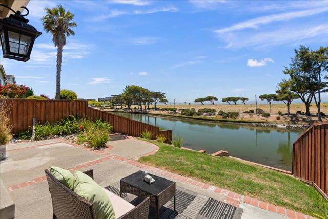 272 McDonnel Road, Alameda CA: https://media.crmls.org/mediaz/61adcaaf-f296-4be1-9c7a-b83b1c527708.jpg