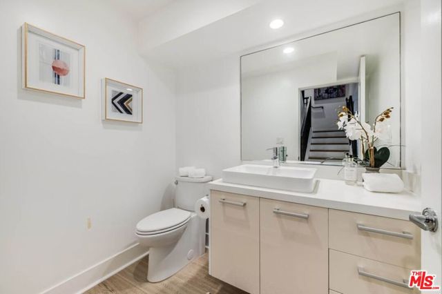 811 19th Street, 3 photo 8
