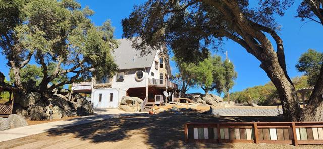 29348 Vine Drive, Campo CA: https://media.crmls.org/mediaz/61b0dfbc-0988-4d47-86f0-080a6eb304e4.jpg