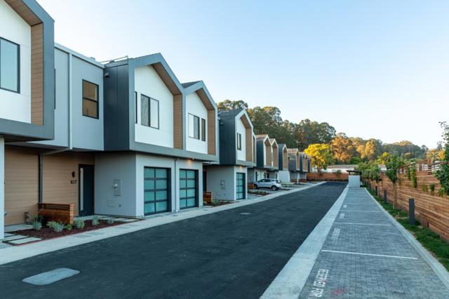 109 Darlington Lane, Soquel CA: https://media.crmls.org/mediaz/61b0fea0-ca9c-4803-b809-c2f202bfc7a7.jpg