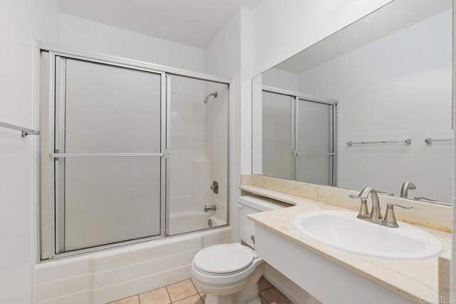 Detail Gallery Image 9 of 34 For 930 via Mil Cumbres #174,  Solana Beach,  CA 92075 - 2 Beds | 2 Baths