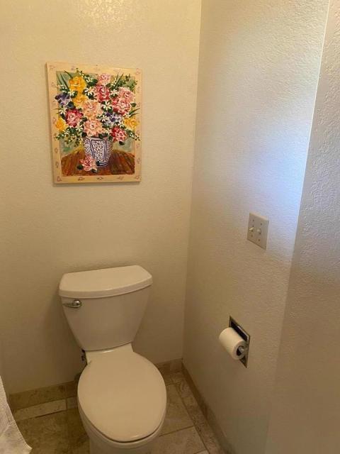 270 Joes Lane, Hollister CA: https://media.crmls.org/mediaz/61b2a572-cd30-45e8-a65d-bbdafb65f0db.jpg